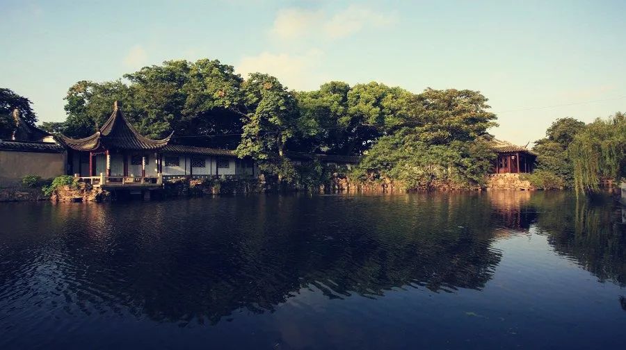窺見(jiàn)中國(guó)院落一角插圖