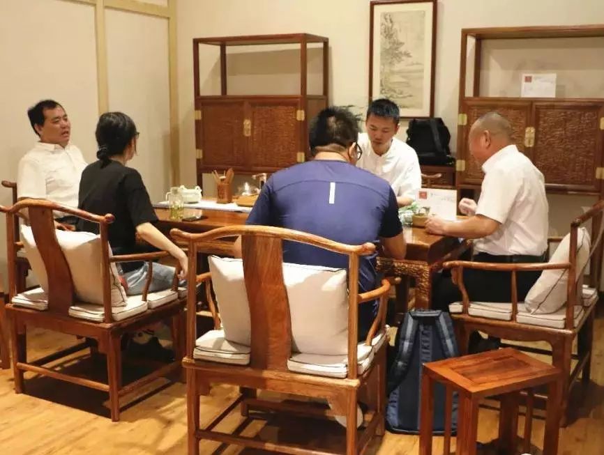 中國(guó)國(guó)際茶文化研究會(huì)主辦浙茶企赴陜西考察活動(dòng)，參觀漢唐西安旗艦店插圖2