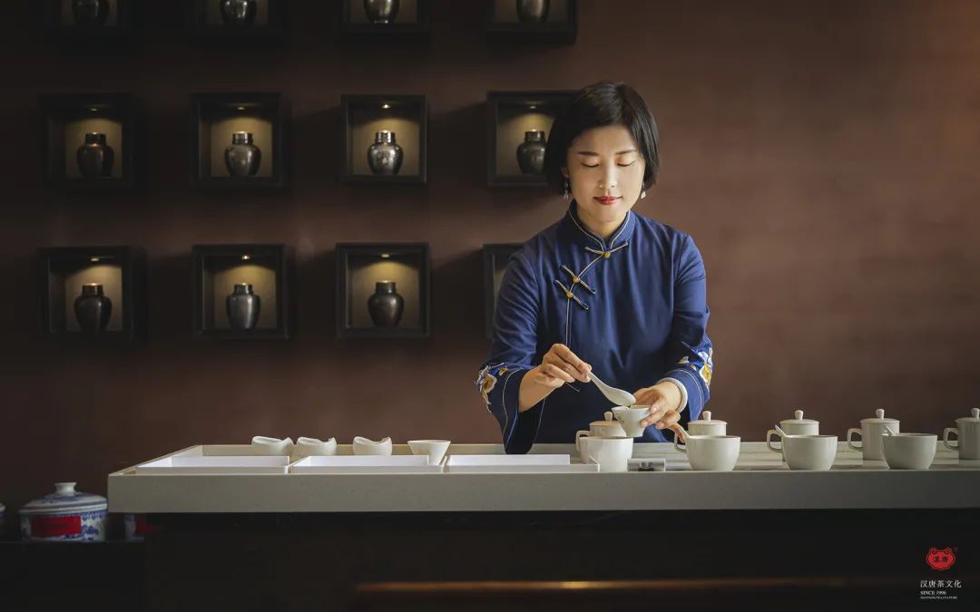 茶品牌體驗(yàn)空間巡禮第八輯 | 和運(yùn)的茶營銷道場插圖2